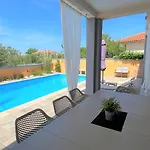 Villa Summer Escape On Island Rab Barbat na Rabu
