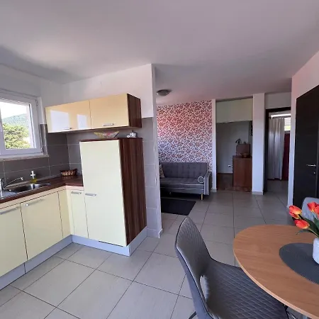 Vila Summer Escape On Island Rab *